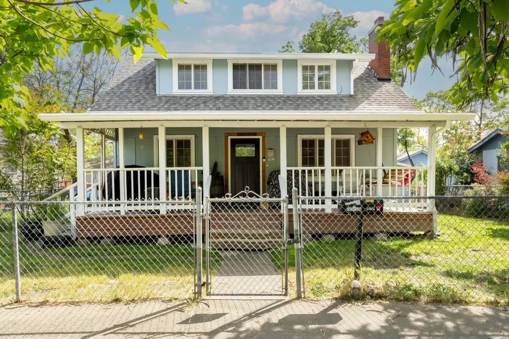 419 NW D Street Grants Pass OR 97526