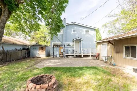 419 NW D Street Grants Pass OR 97526