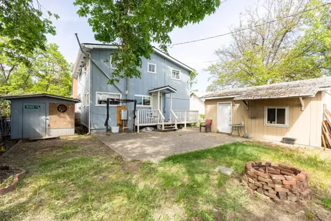 419 NW D Street Grants Pass OR 97526