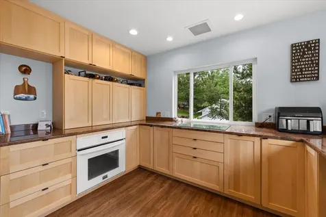 1840 Crestview Drive Ashland OR 97520