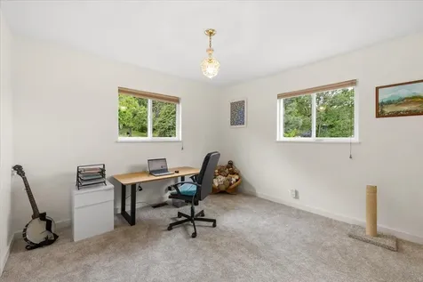 1840 Crestview Drive Ashland OR 97520