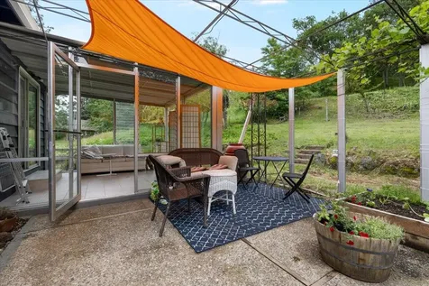 1840 Crestview Drive Ashland OR 97520