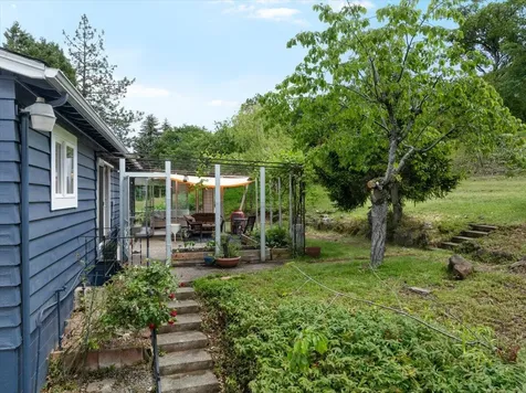 1840 Crestview Drive Ashland OR 97520