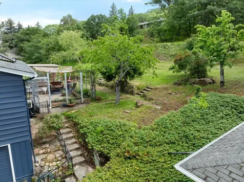 1840 Crestview Drive Ashland OR 97520
