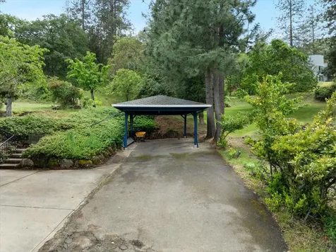1840 Crestview Drive Ashland OR 97520