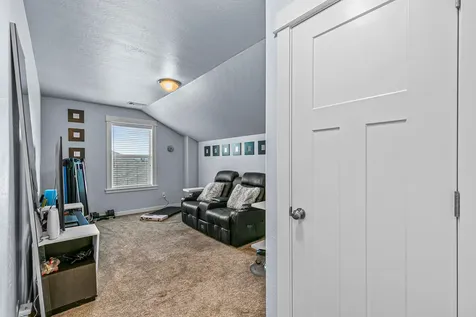 1585 Palermo Street Medford OR 97504
