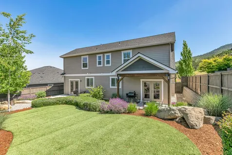 1585 Palermo Street Medford OR 97504