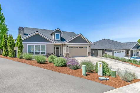 1585 Palermo Street Medford OR 97504