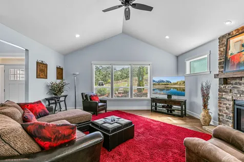 1585 Palermo Street Medford OR 97504
