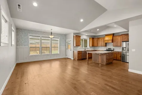 2023 Jeremy Street Central Point OR 97502