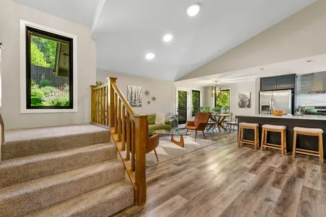809 NE Oregon Avenue Grants Pass OR 97526