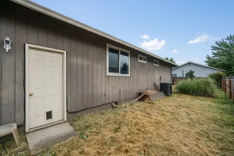 256 Tierra Circle Eagle Point OR 97524