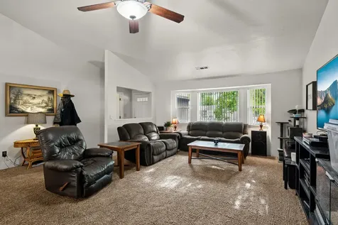 256 Tierra Circle Eagle Point OR 97524
