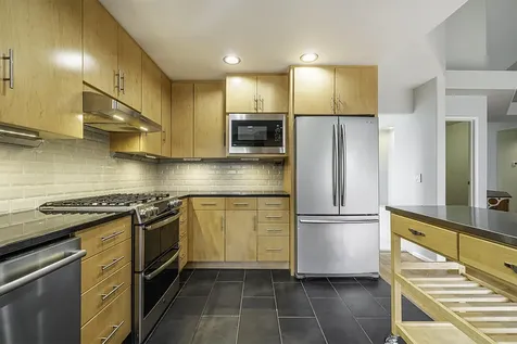 758 Capella Circle Ashland OR 97520