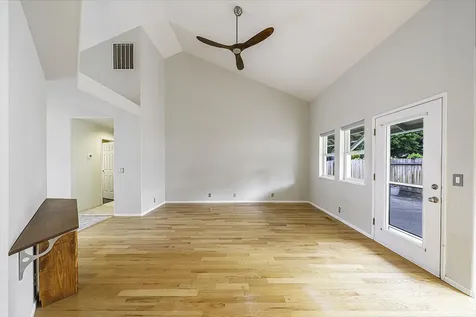 758 Capella Circle Ashland OR 97520
