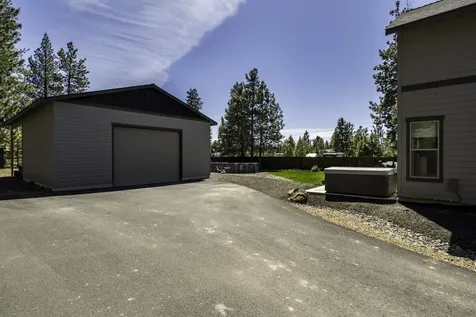 19533 River Woods Drive Bend OR 97702