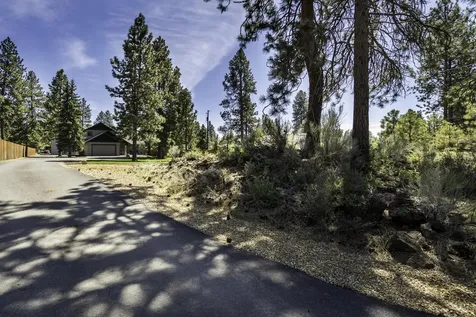 19533 River Woods Drive Bend OR 97702