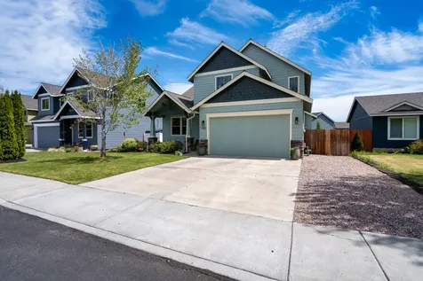 964 SW 25th Lane Redmond OR 97756