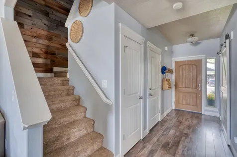 964 SW 25th Lane Redmond OR 97756