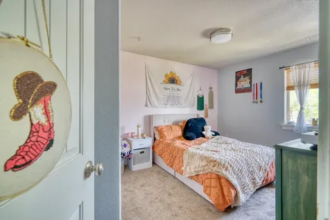 964 SW 25th Lane Redmond OR 97756
