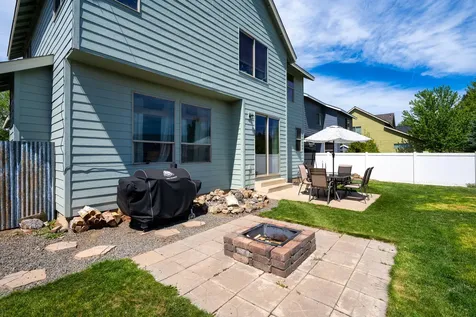 964 SW 25th Lane Redmond OR 97756