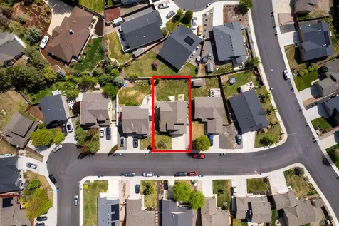 964 SW 25th Lane Redmond OR 97756