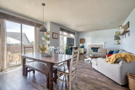964 SW 25th Lane Redmond OR 97756