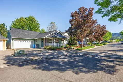 230 Village Park Drive Ashland OR 97520