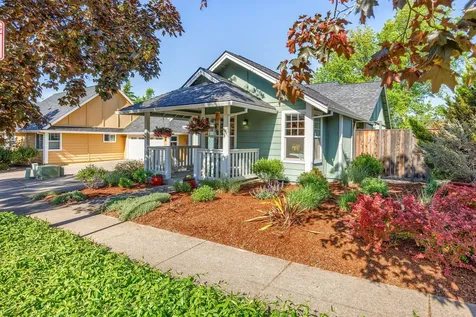 230 Village Park Drive Ashland OR 97520