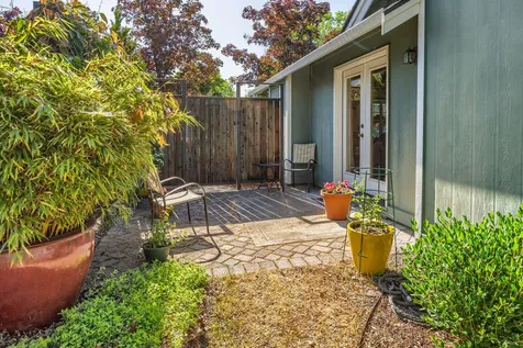 230 Village Park Drive Ashland OR 97520