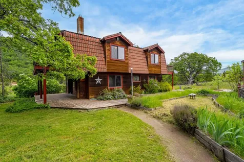 180 Beacon Hill Lane Ashland OR 97520