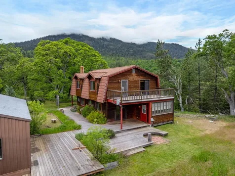 180 Beacon Hill Lane Ashland OR 97520