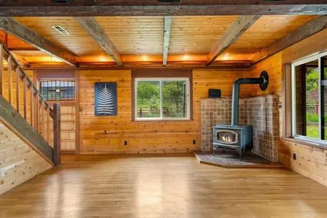 180 Beacon Hill Lane Ashland OR 97520