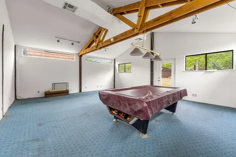 180 Beacon Hill Lane Ashland OR 97520