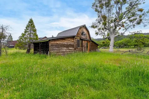 180 Beacon Hill Lane Ashland OR 97520