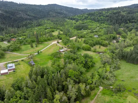 180 Beacon Hill Lane Ashland OR 97520