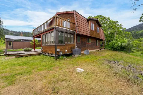 180 Beacon Hill Lane Ashland OR 97520