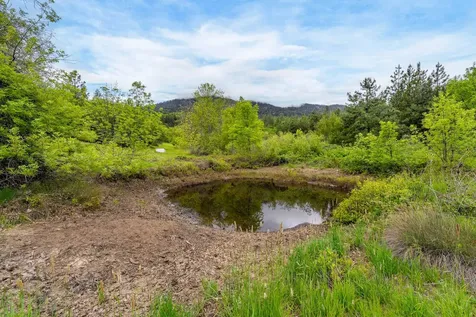 180 Beacon Hill Lane Ashland OR 97520