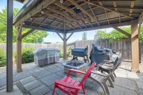 426 SE Cadet Court Grants Pass OR 97527