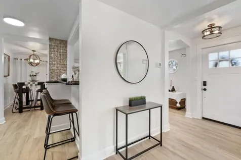 448 S 1st Street Central Point OR 97502