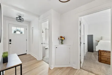 448 S 1st Street Central Point OR 97502