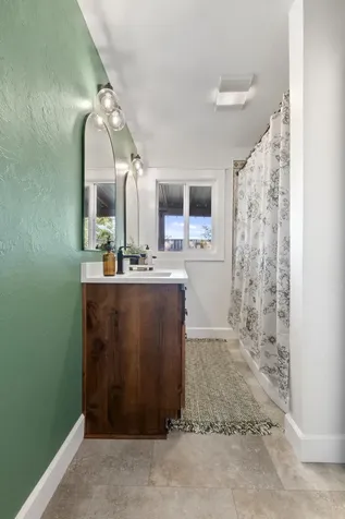 448 S 1st Street Central Point OR 97502