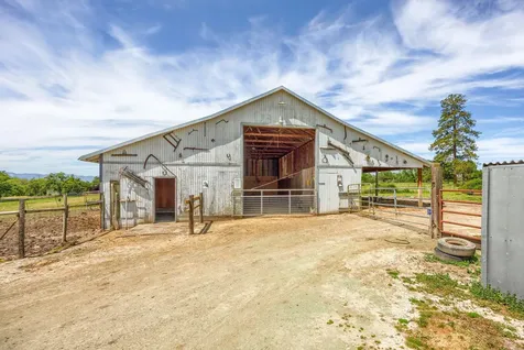 1350 Nick Young Road Eagle Point OR 97524