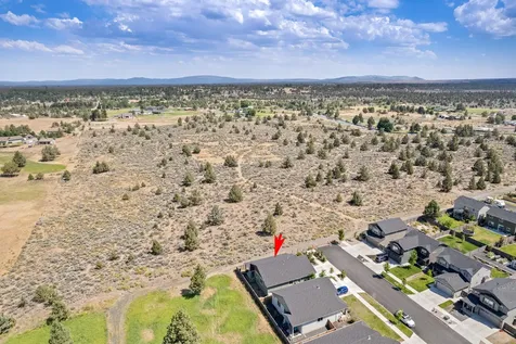 21286 Darnel Avenue Bend OR 97702