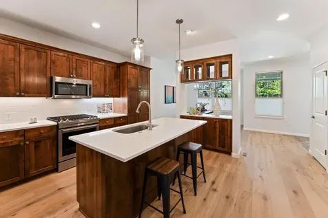 2515 NW Crossing Drive Bend OR 97703