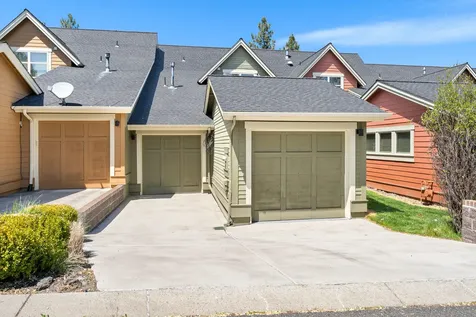 2515 NW Crossing Drive Bend OR 97703