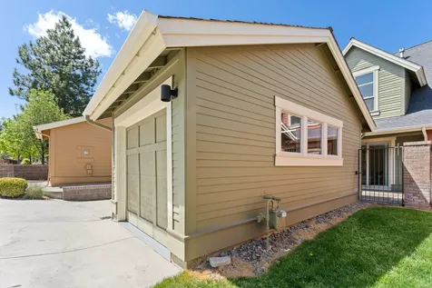 2515 NW Crossing Drive Bend OR 97703