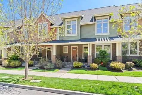 2515 NW Crossing Drive Bend OR 97703
