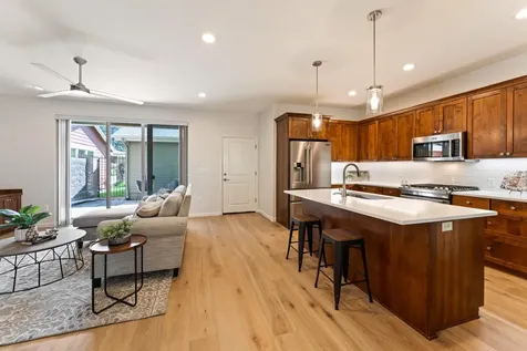 2515 NW Crossing Drive Bend OR 97703