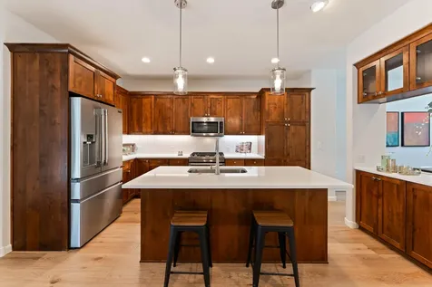 2515 NW Crossing Drive Bend OR 97703